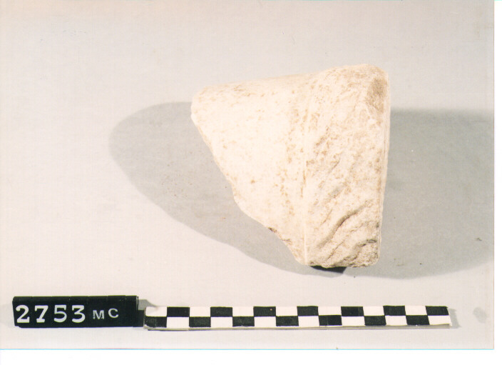 STATUA/ BRACCIO (secc. I/ II d.C)