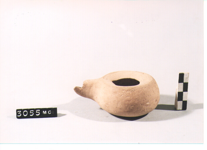 LUCERNA (SEC. III A.C)