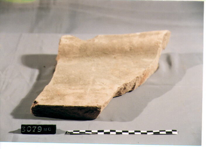 tegola/ frammento (secc. IV/ III a.C)