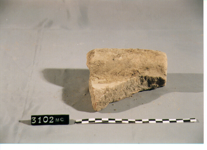 tegola/ frammento (secc. IV/ III a.C)