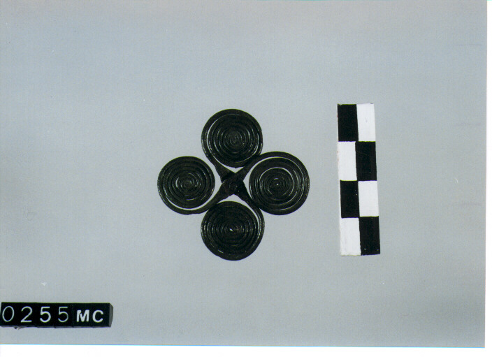 FIBULA A QUATTRO SPIRALI - CULTURA TOMBE A FOSSA (SECC. IX/VIII A.C)