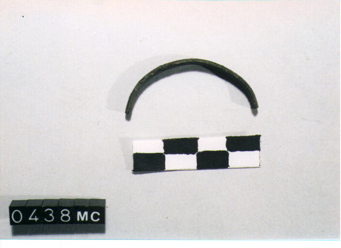 ARMILLA/ FRAMMENTO - CULTURA TOMBE A FOSSA (SECC. IX/VIII A.C)