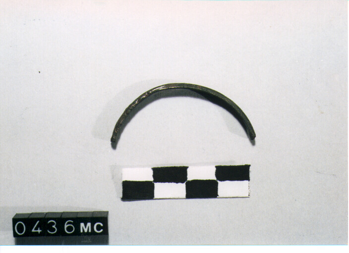 ARMILLA/ FRAMMENTO - CULTURA TOMBE A FOSSA (SECC. IX/VIII A.C)