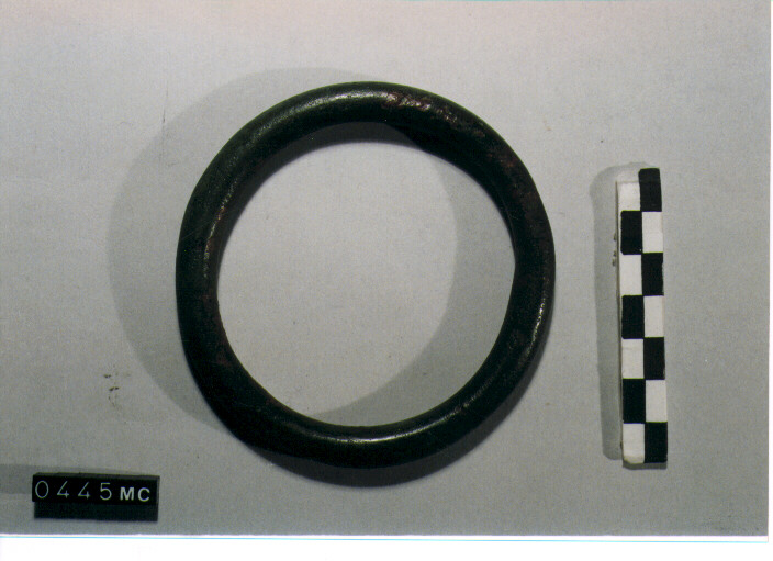 ANELLO - CULTURA TOMBE A FOSSA (SECC. IX/VIII A.C)