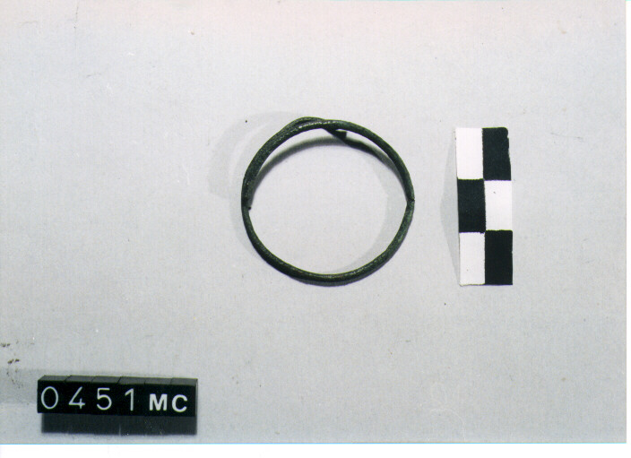 orecchino a spirale - CULTURA TOMBE A FOSSA (SECC. IX/VIII A.C)