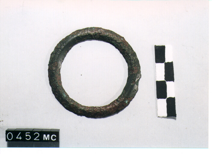 DISCO - CULTURA TOMBE A FOSSA (SECC. IX/VIII A.C)