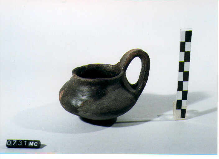 TAZZA - CULTURA TOMBE A FOSSA (SECC. IX/VIII A.C)