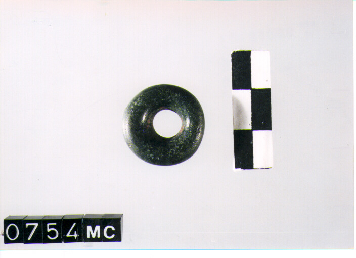 ANELLO DA SOSPENSIONE - CULTURA TOMBE A FOSSA (SECC. IX/VIII A.C)