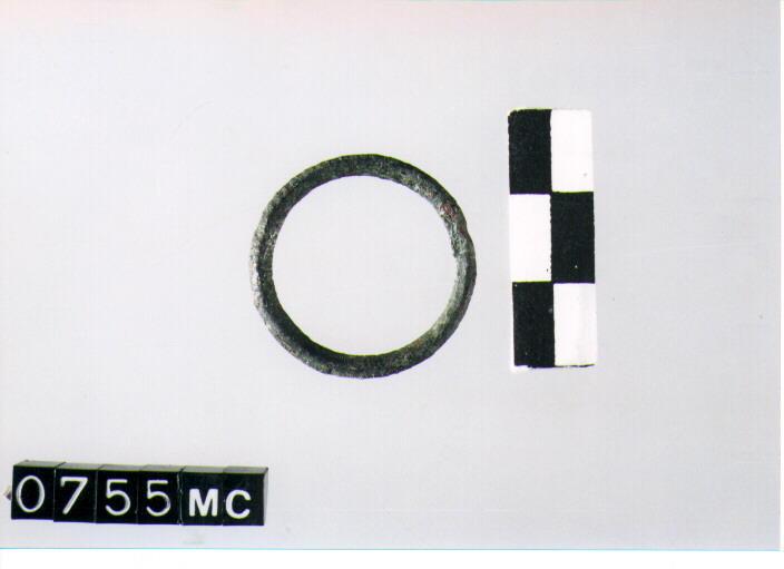 ANELLO - CULTURA TOMBE A FOSSA (SECC. IX/VIII A.C)