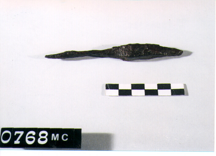 PUNZONE - CULTURA TOMBE A FOSSA (SECC. IX/VIII A.C)