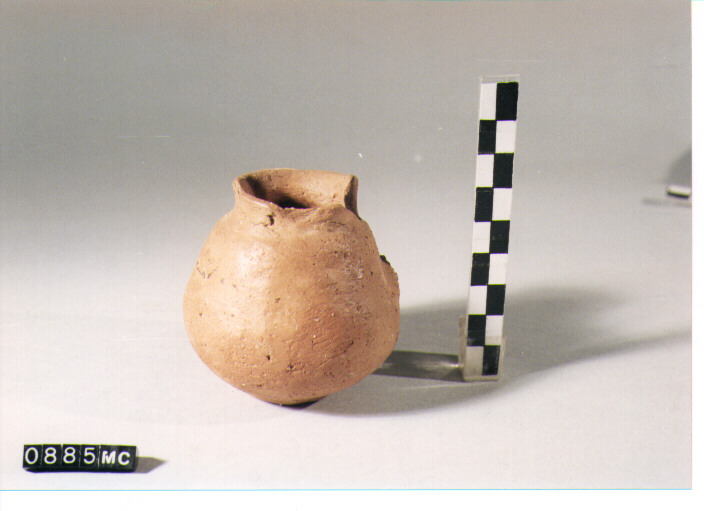 vaso - CULTURA TOMBE A FOSSA (SECC. IX/VIII A.C)