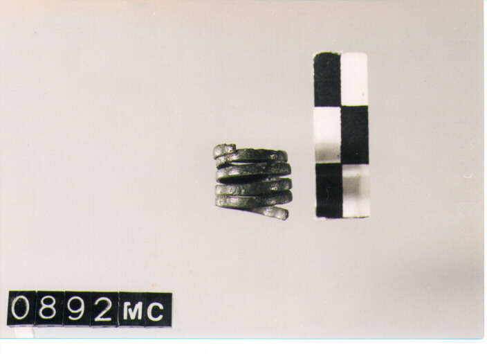 SPIRALE - CULTURA TOMBE A FOSSA (SECC. IX/VIII A.C)