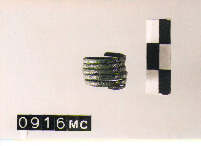 SPIRALE - CULTURA TOMBE A FOSSA (SECC. IX/VIII A.C)