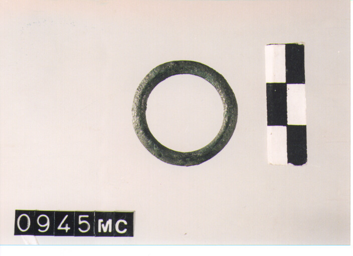 ANELLO - CULTURA TOMBE A FOSSA (SECC. IX/VIII A.C)