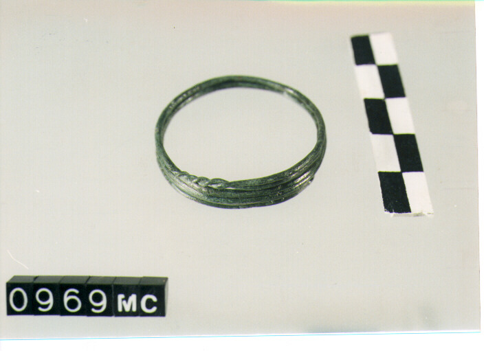 ARMILLA - CULTURA TOMBE A FOSSA (SECC. IX/VIII A.C)