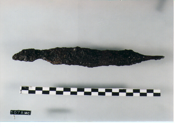 COLTELLO/ LAMA - CULTURA TOMBE A FOSSA (SECC. IX/VIII A.C)