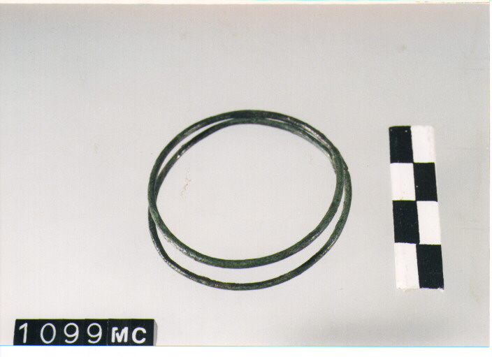 ARMILLA - CULTURA TOMBE A FOSSA (SECC. IX/VIII A.C)