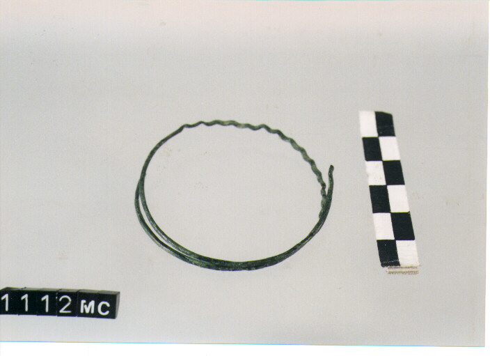 ARMILLA - CULTURA TOMBE A FOSSA (SECC. IX/VIII A.C)