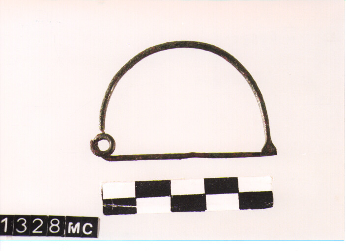 FIBULA AD ARCO SEMPLICE - CULTURA TOMBE A FOSSA (SEC. IX A.C)