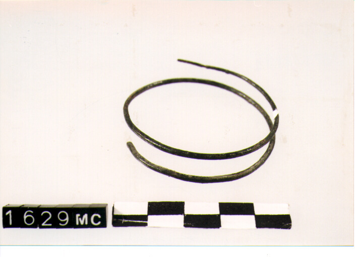 ARMILLA - CULTURA TOMBE A FOSSA (SECC. IX/VIII A.C)