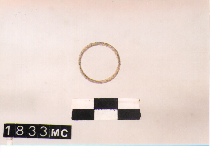 ANELLO DA SOSPENSIONE - CULTURA TOMBE A FOSSA (SECC. IX/VIII A.C)