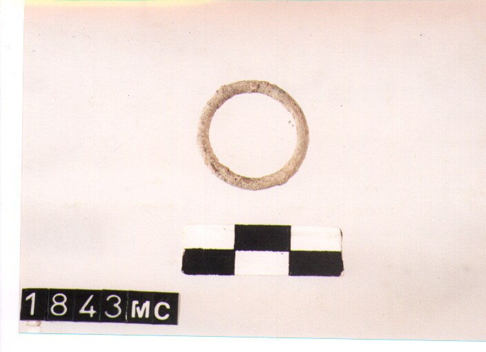 ANELLO DA SOSPENSIONE - CULTURA TOMBE A FOSSA (SECC. IX/VIII A.C)