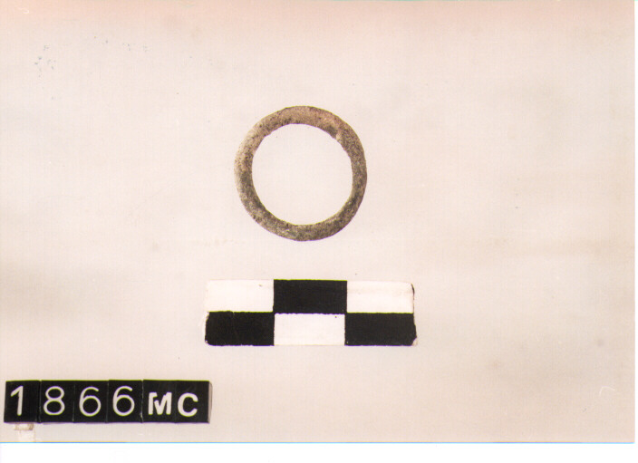 ANELLO DA SOSPENSIONE - CULTURA TOMBE A FOSSA (SECC. IX/VIII A.C)