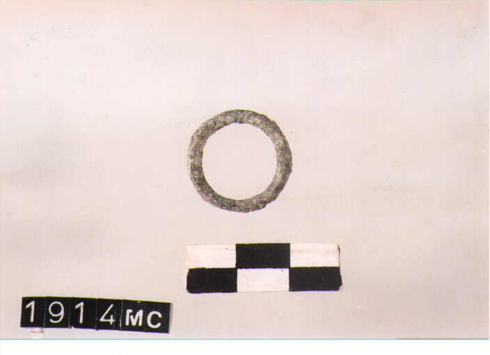 ANELLO DA SOSPENSIONE - CULTURA TOMBE A FOSSA (SECC. IX/VIII A.C)