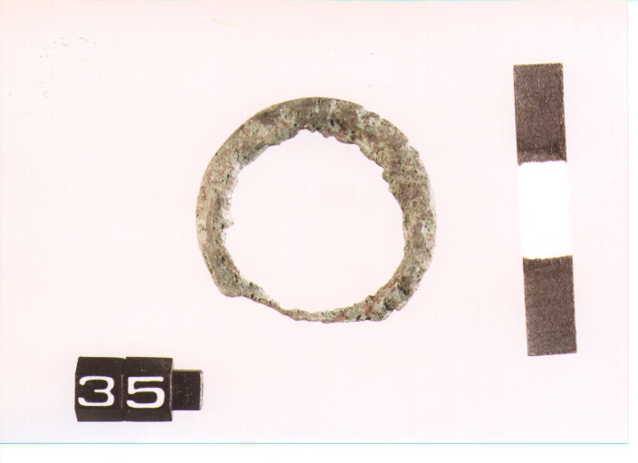 ANELLO (SECC. IX/VIII A.C)