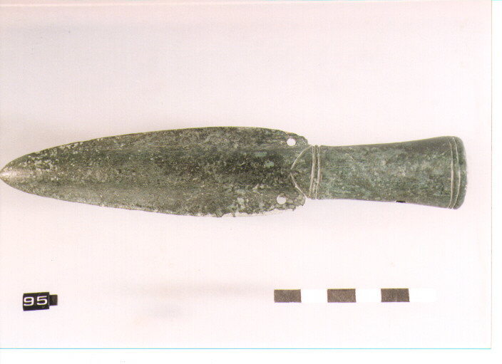 PUNTA DI LANCIA (SECC. IX/VIII A.C)