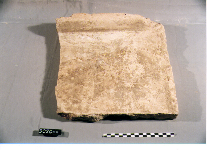 tegola/ frammento (secc. IV/ III a.C)