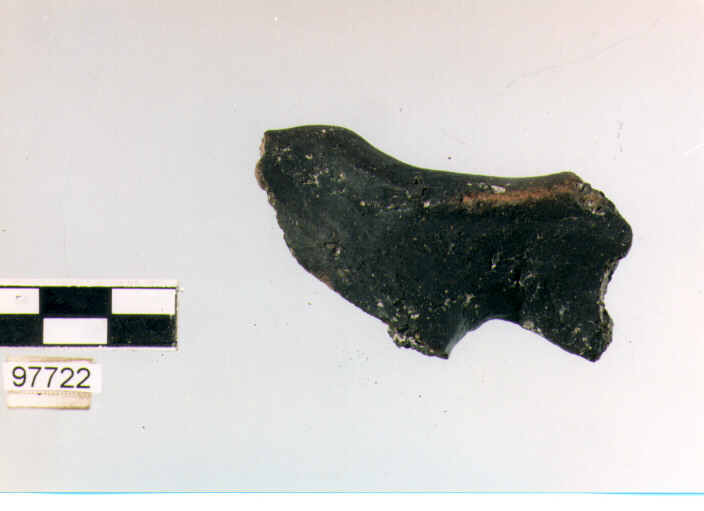 ansa a maniglia, anse a maniglia tipo 3, Trasacco (età del bronzo medio)