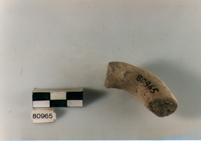 ansa a maniglia, anse a maniglia, Archi (BF/ prima età del Ferro)