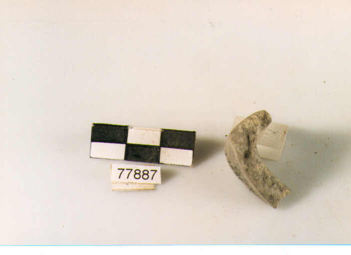 orlo, tipo E13 Ripoli - neolitico finale-Ripoli III (IV MILLENNIO a.C)