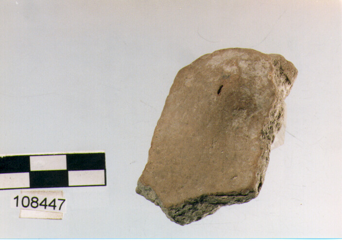 fondo con omphalos, fondi tipo 4, Grotta Sant'Angelo (età del bronzo)