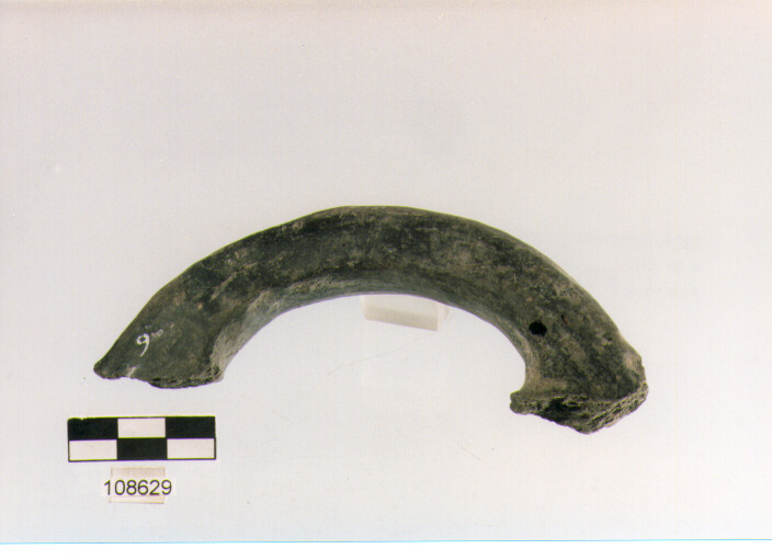 ansa a maniglia, anse orizzontali, tipo 2, Grotta Sant'Angelo (età del bronzo)