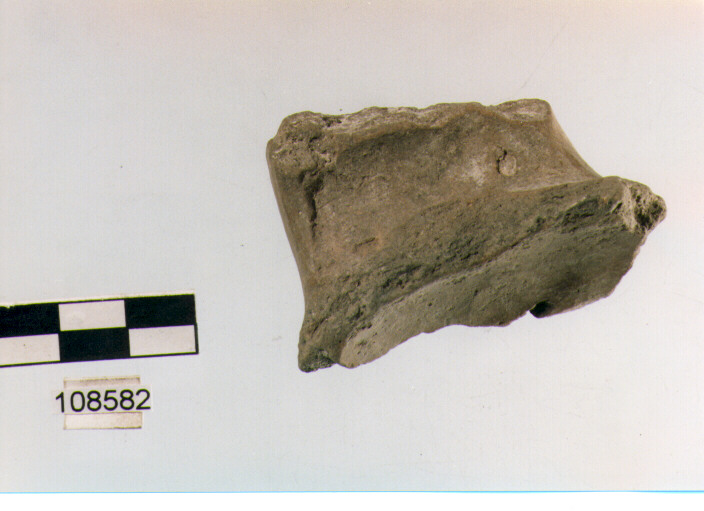 ansa verticale a nastro, anse verticali tipo 2, Grotta Sant'Angelo (età del bronzo)