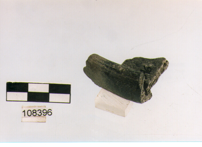 scodella ad orlo rientrante, scodelle, tipo 12C, Grotta Sant'Angelo (età del bronzo)