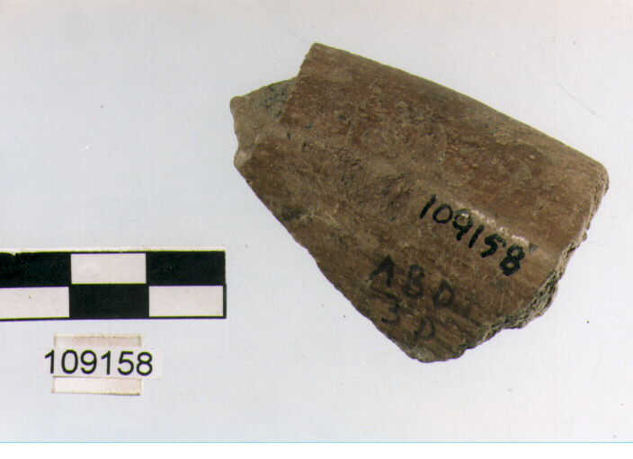 vaso a collo distinto, vasi a collo, tipo 1B, Grotta Sant'Angelo (età del bronzo)