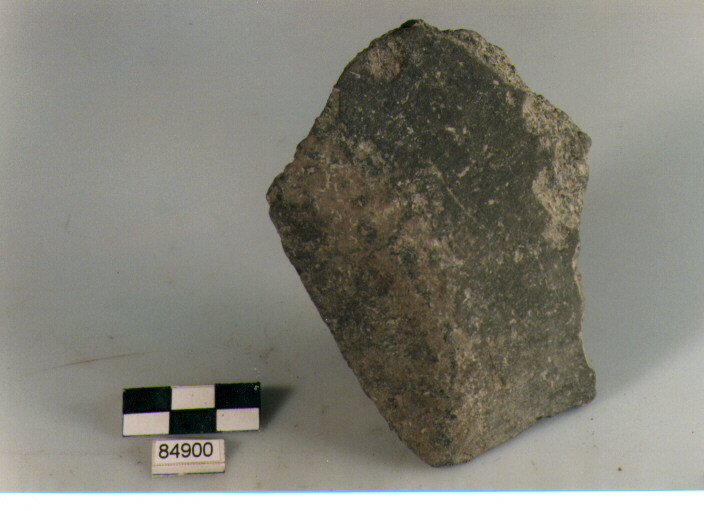 vaso/ fondo, fondi piatti, tipo 1, Archi (BF/ prima età del Ferro)