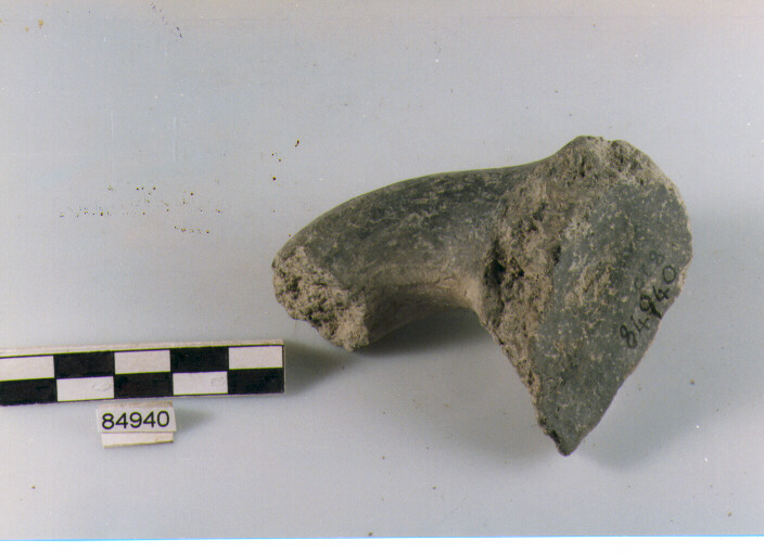 olla/ ansa a maniglia, anse a maniglia tipo 1B, Archi (BF/ prima età del Ferro)