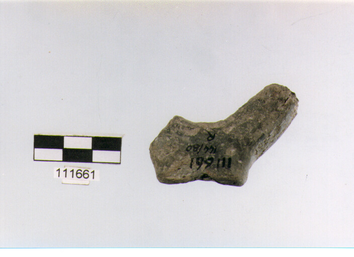 ansa a maniglia, anse a maniglia, tipo 9, La Fortellezza (Prima età del ferro)