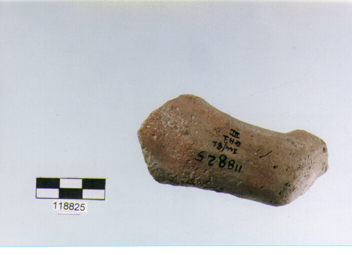 ansa a maniglia, anse a maniglia, tipo 9, La Fortellezza (Prima età del ferro)