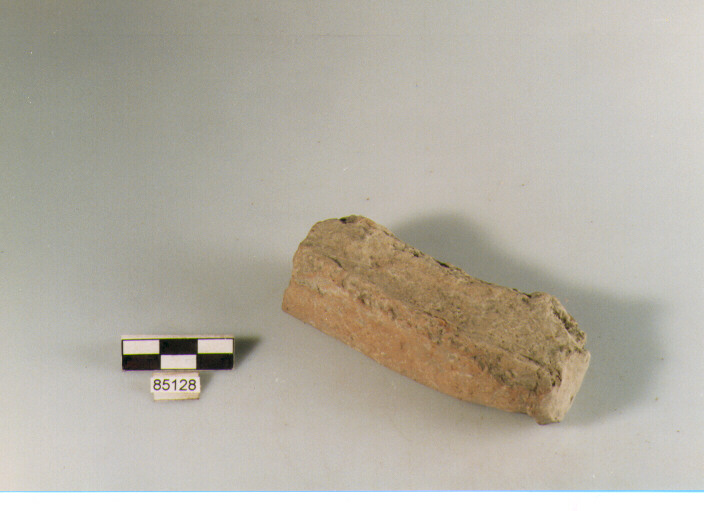 fornello/ frammento, fornelli, Archi (BF/ prima età del Ferro)