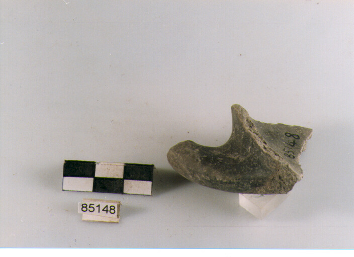 ansa a maniglia, anse a maniglia, tipo 1A, Archi (BF/ prima età del Ferro)