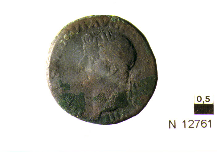 R/ testa laureata di Tiberio a sinistra; V/ timone posto verticalmente, dietro un globo con benda, piccolo globo alla base del timone (moneta, asse) (sec. I d.C)