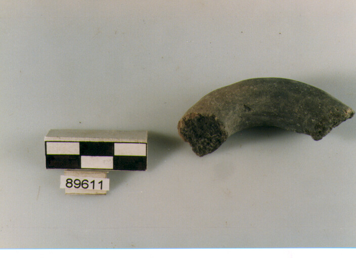 ansa a maniglia, anse a maniglia, Archi (BF/ prima età del Ferro)