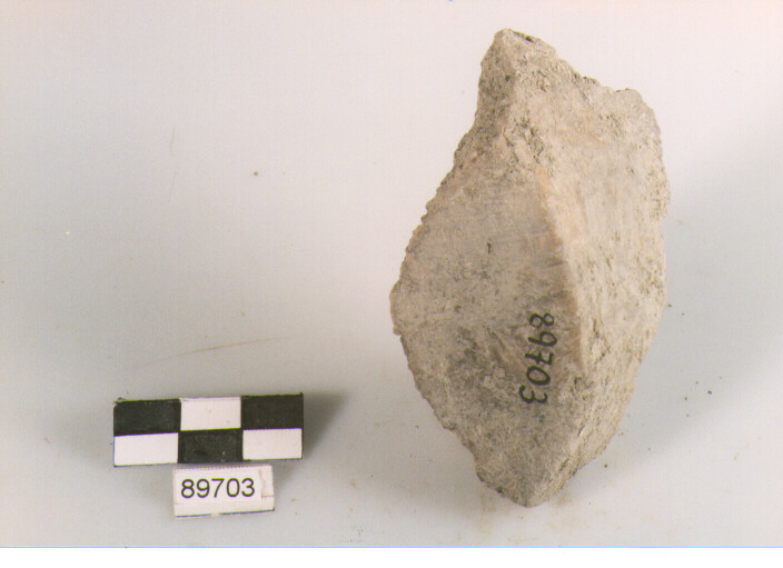 Fondi, fondi, tipo 1, Archi (BF/ prima età del Ferro)