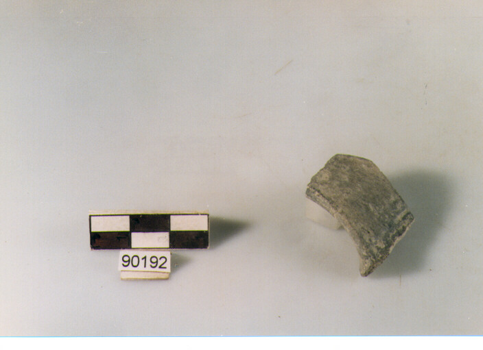 ansa verticale a nastro, anse a nastro tipo 1A, Archi (BF/ prima età del Ferro)