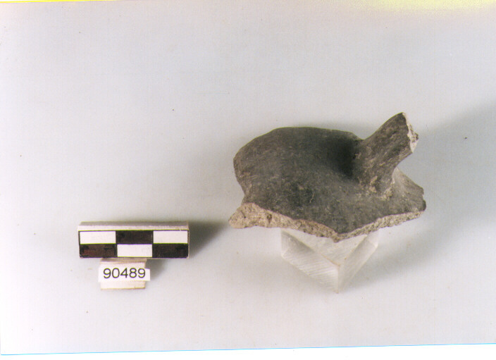 ansa verticale a nastro, anse a nastro, tipo 1 varietà A, Archi (BF/ prima età del Ferro)